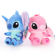 Ladda bilden i galleriets tittare, Peluche Stitch
